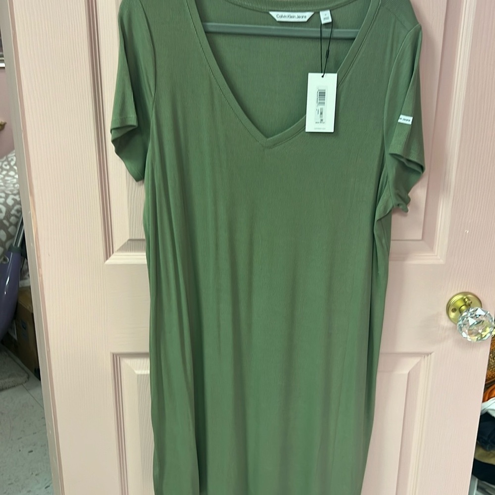 Lady size one X Calvin Klein, V-neck dress NWT